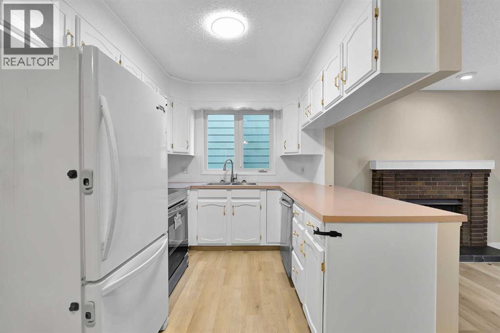 Single Family House Bungalow for Sale in  Berkley Drive NW Beddington Heights Calgary 