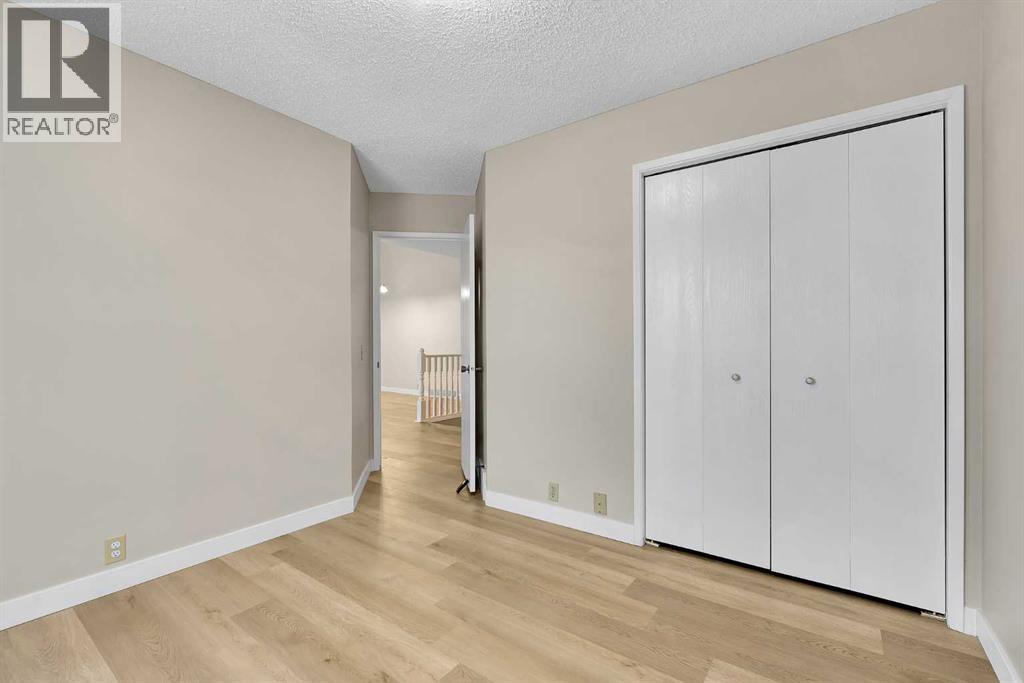 Single Family House Bungalow for Sale in  Berkley Drive NW Beddington Heights Calgary 