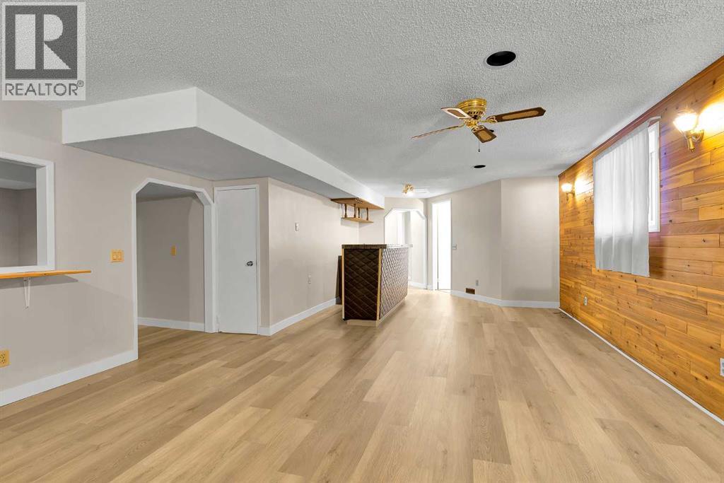 Single Family House Bungalow for Sale in  Berkley Drive NW Beddington Heights Calgary 