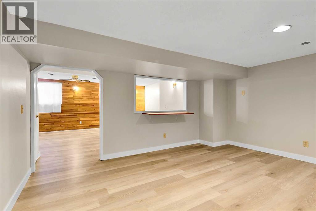 Single Family House Bungalow for Sale in  Berkley Drive NW Beddington Heights Calgary 