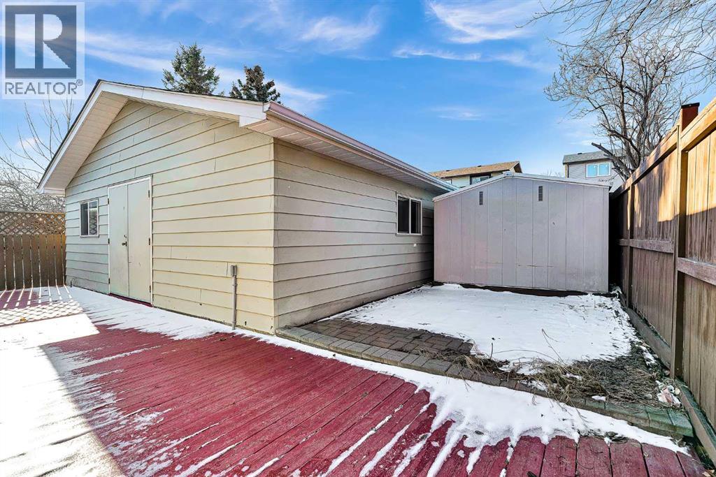 Single Family House Bungalow for Sale in  Berkley Drive NW Beddington Heights Calgary 