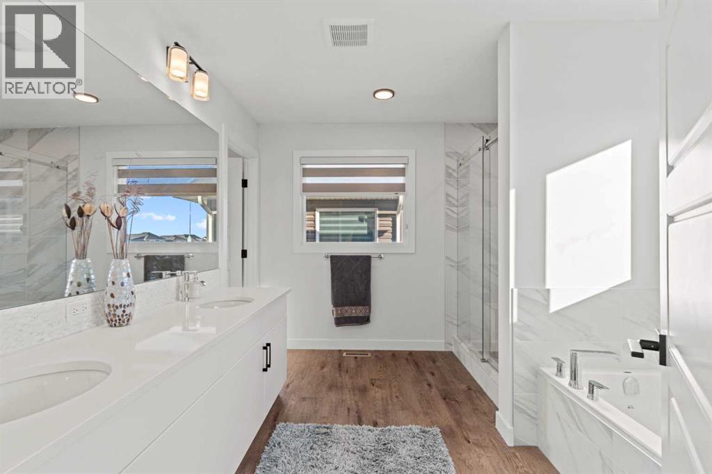 Single Family House for Sale in  Ambleside Crescent NW Moraine Calgary 