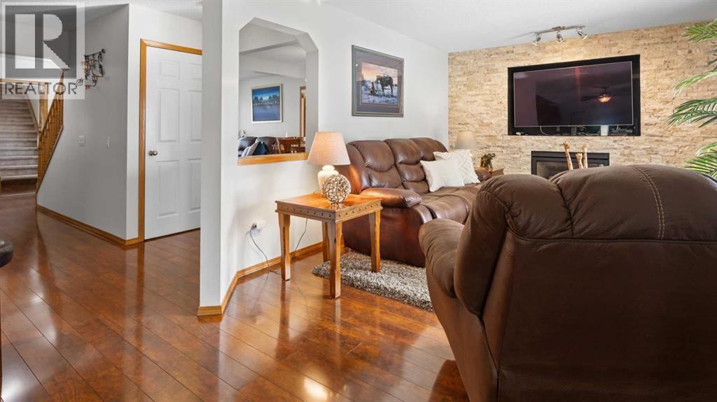 Single Family House for Sale in  Mt Cornwall Circle SE McKenzie Lake Calgary 