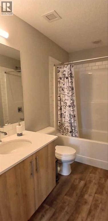 Single Family House for Sale in    Street SE Inglewood Calgary 