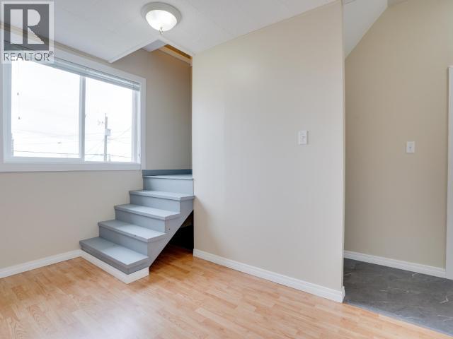 6304 POPLAR STREET, Powell River