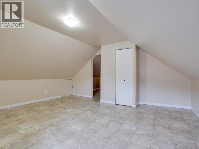 6304 POPLAR STREET, Powell River