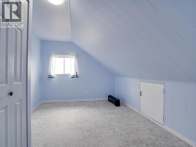 6304 POPLAR STREET, Powell River