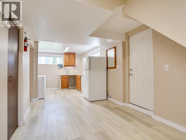 6304 POPLAR STREET, Powell River