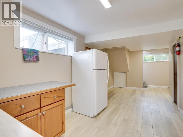 6304 POPLAR STREET, Powell River