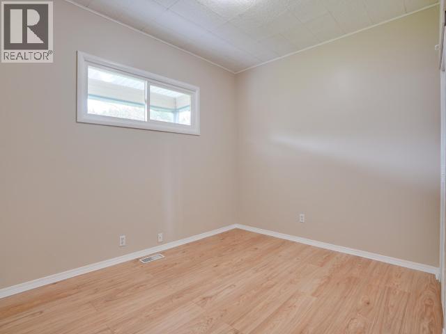 6304 POPLAR STREET, Powell River