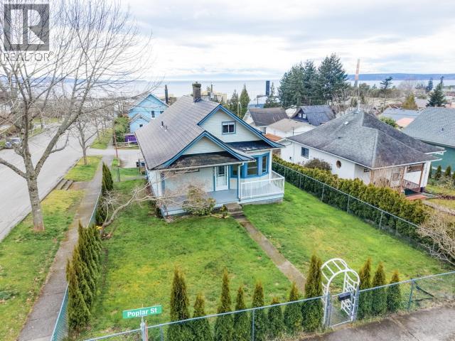 6304 POPLAR STREET, Powell River
