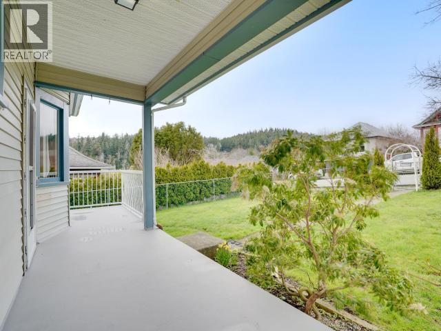 6304 POPLAR STREET, Powell River