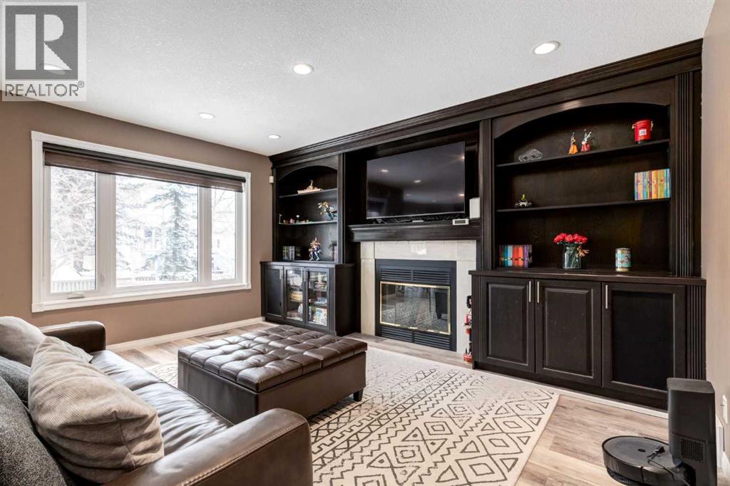 Single Family House for Sale in  Sirocco Drive SW Signal Hill Calgary 