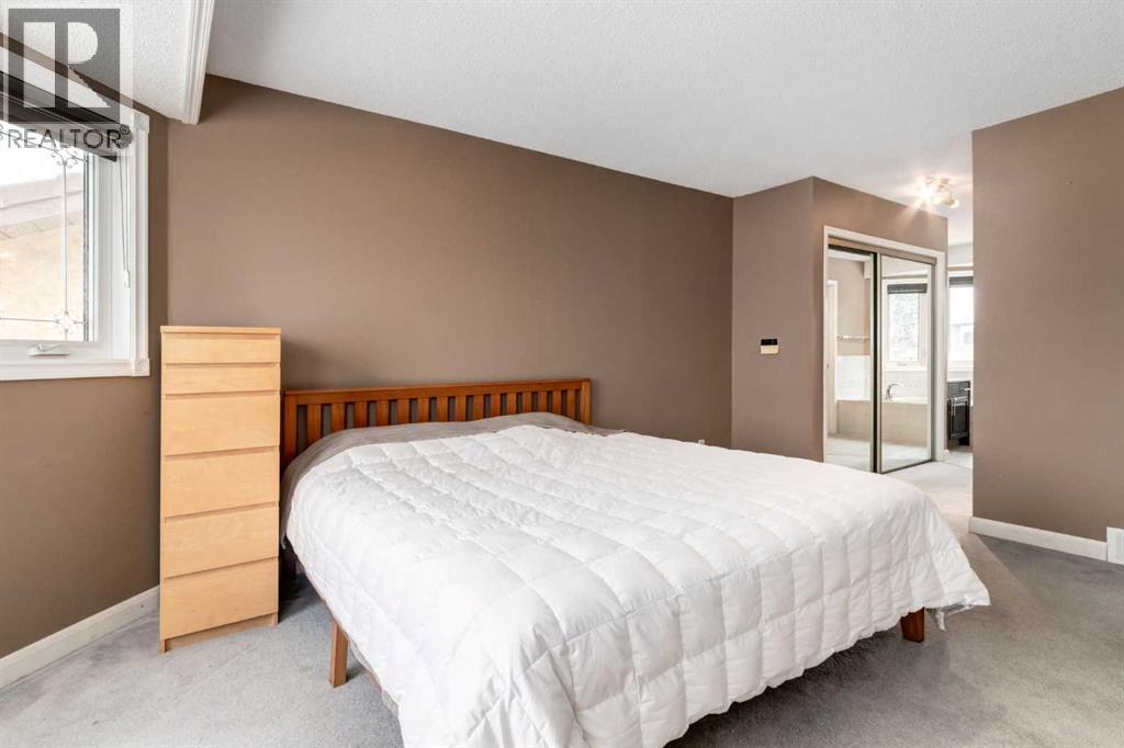 Single Family House for Sale in  Sirocco Drive SW Signal Hill Calgary 