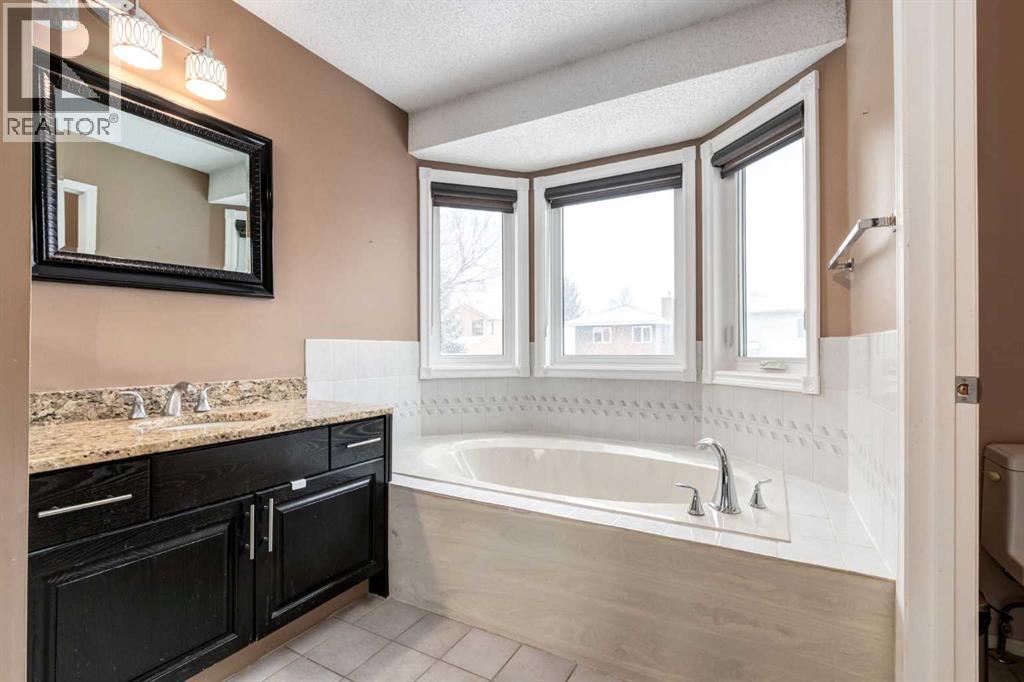 Single Family House for Sale in  Sirocco Drive SW Signal Hill Calgary 