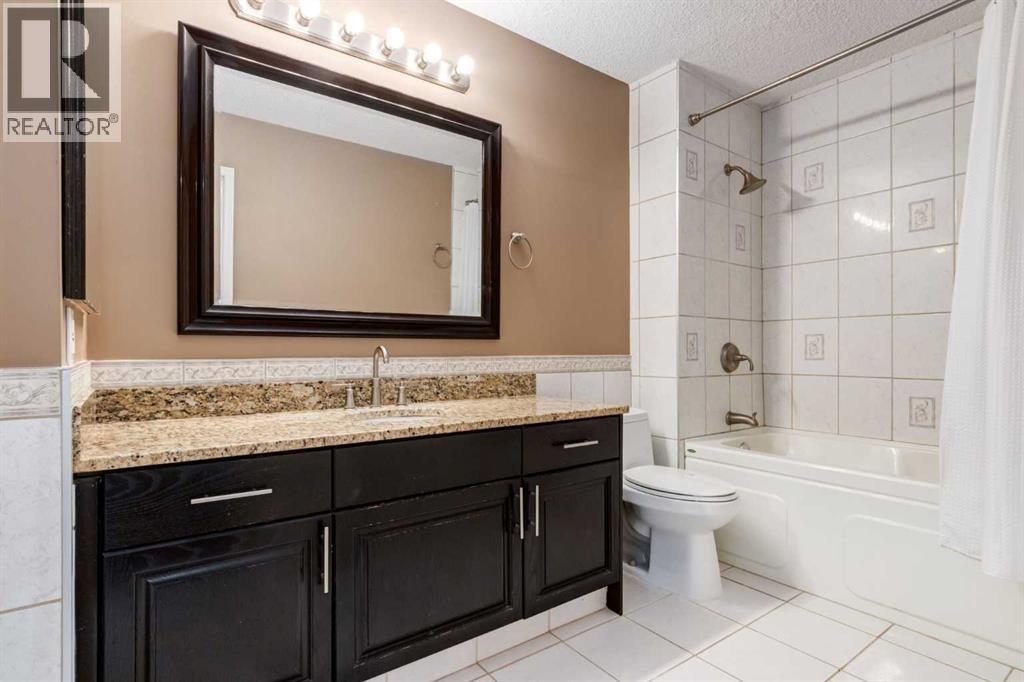 Single Family House for Sale in  Sirocco Drive SW Signal Hill Calgary 