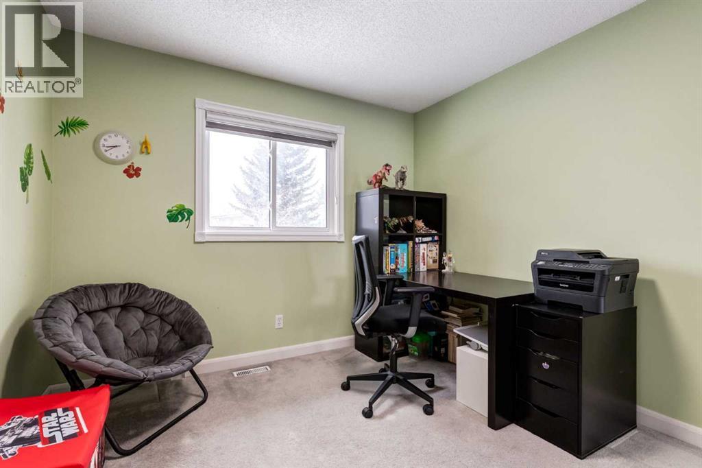 Single Family House for Sale in  Sirocco Drive SW Signal Hill Calgary 