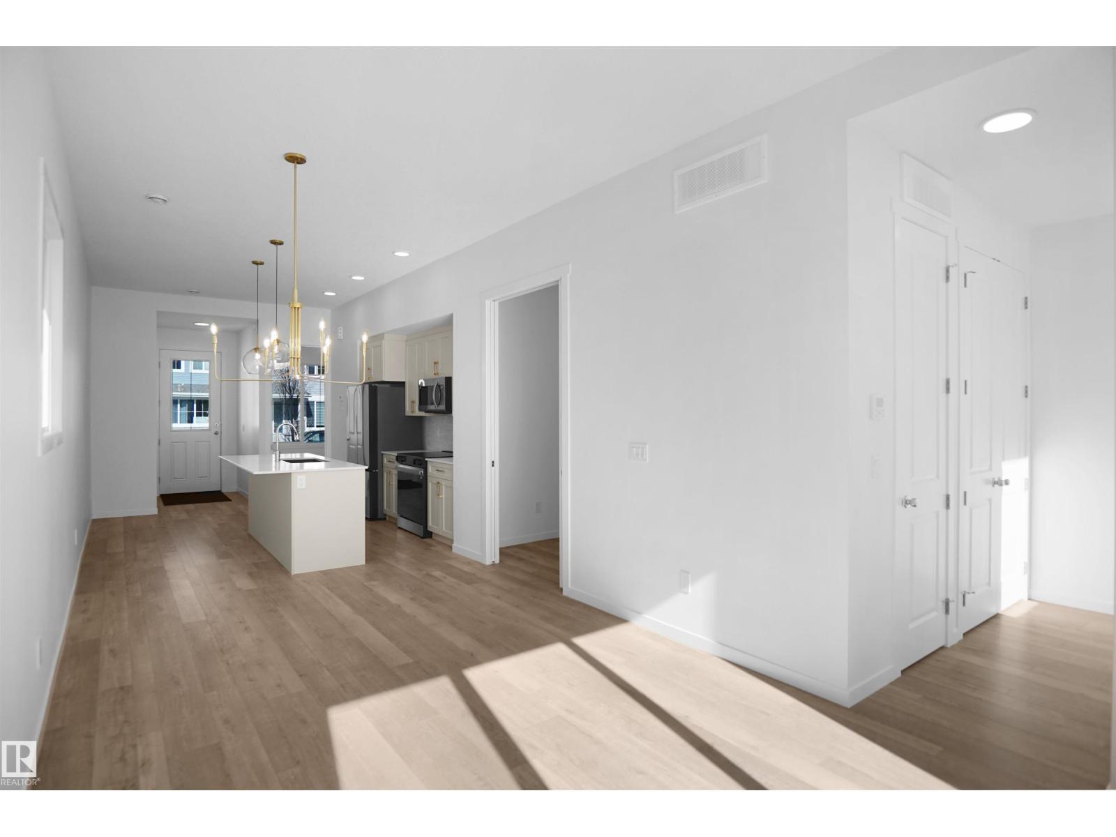 
          20609 42 AV NW
            <br/>
            <span>Edmonton</span>
            , 
            <span>AB</span>
             <span>T6M0R8</span>
         - Photo 11