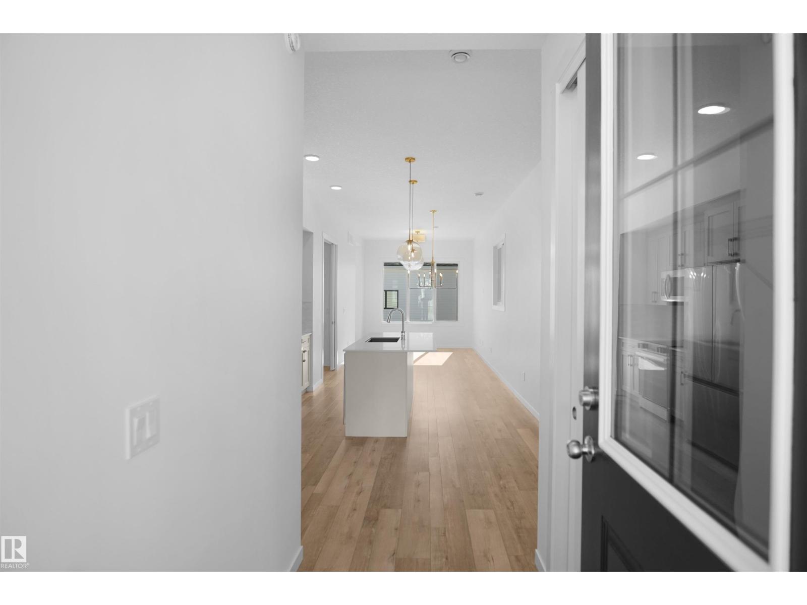 
          20609 42 AV NW
            <br/>
            <span>Edmonton</span>
            , 
            <span>AB</span>
             <span>T6M0R8</span>
        