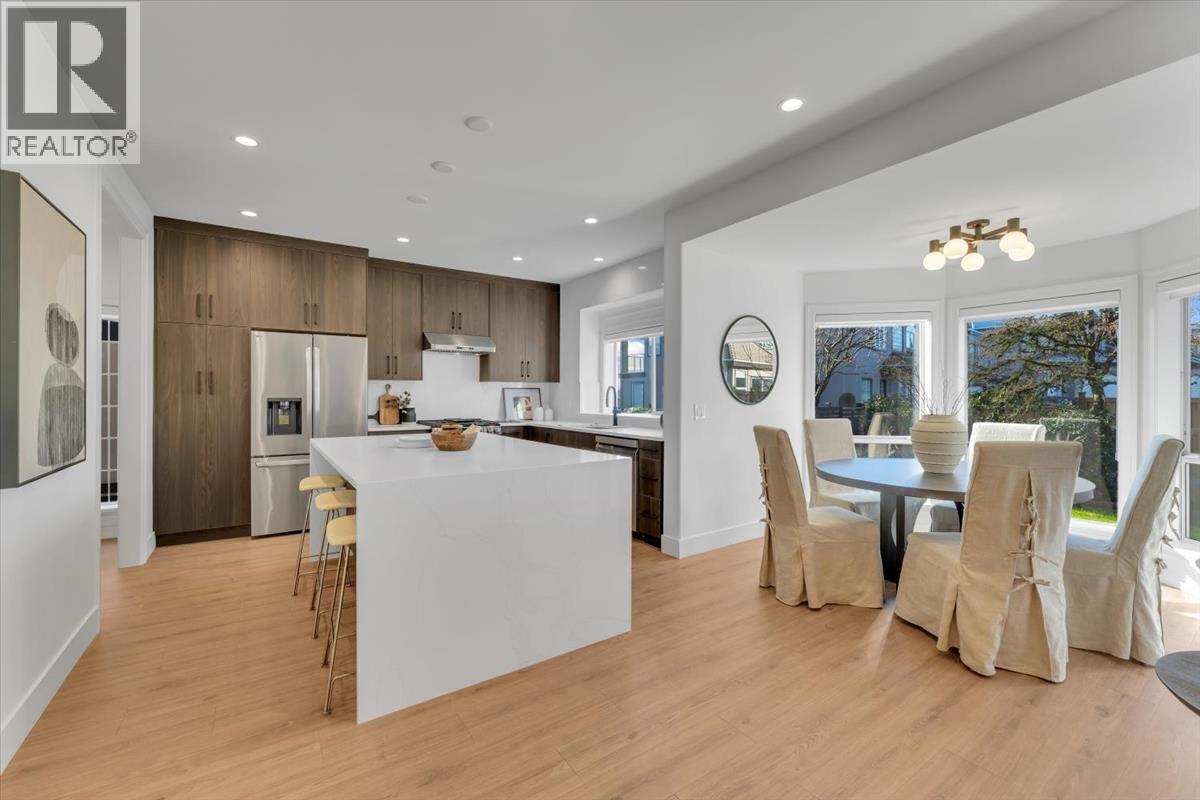 2594 PALISADE CRESCENT, Port Coquitlam