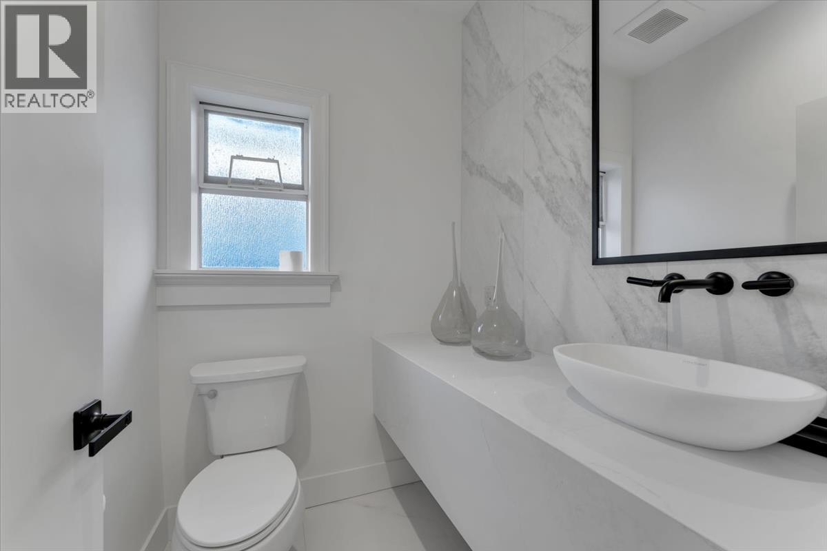 2594 PALISADE CRESCENT, Port Coquitlam