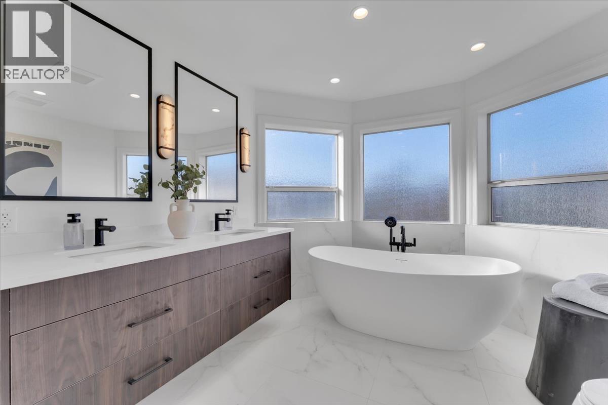 2594 PALISADE CRESCENT, Port Coquitlam