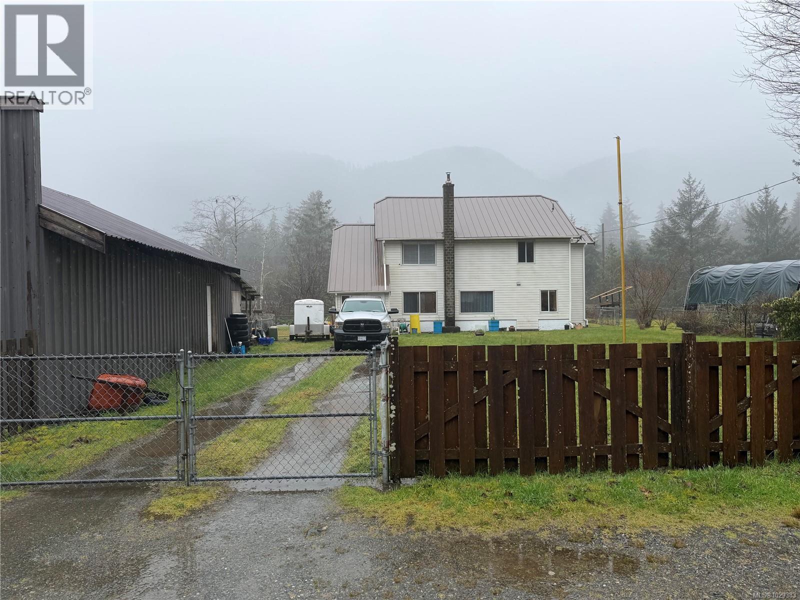 147 Maquinna Ave, Zeballos