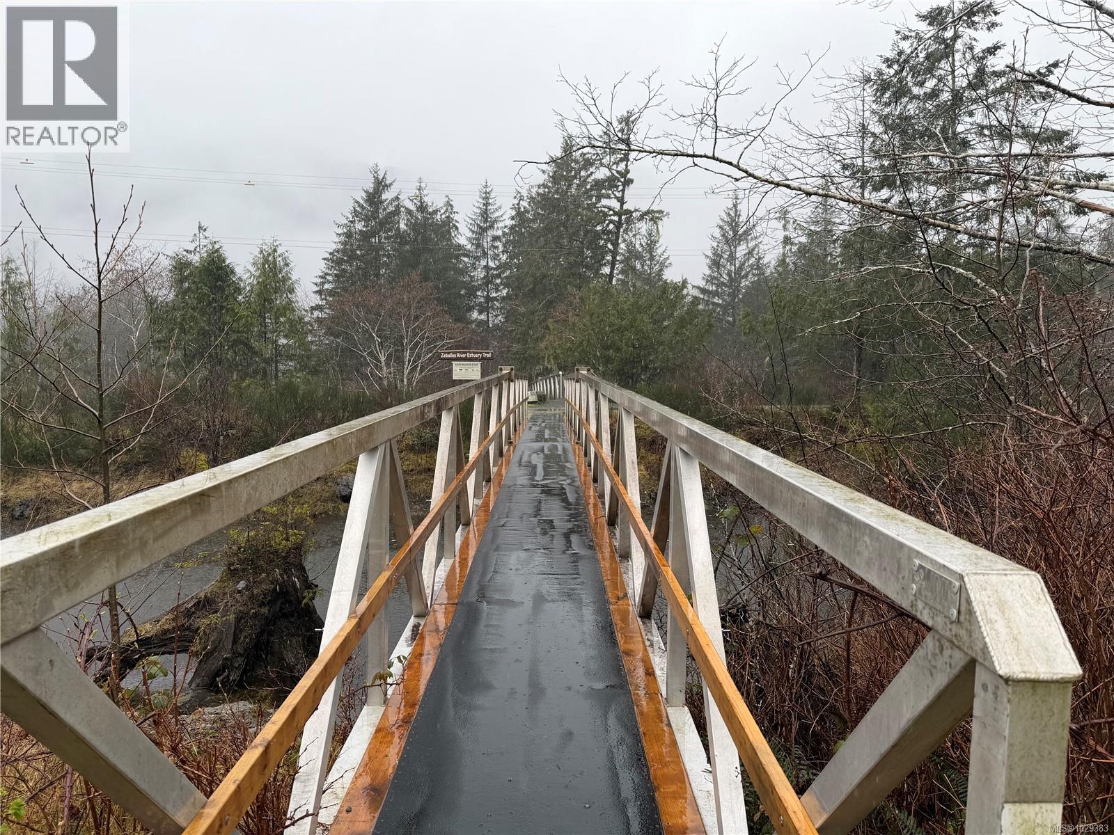 147 Maquinna Ave, Zeballos