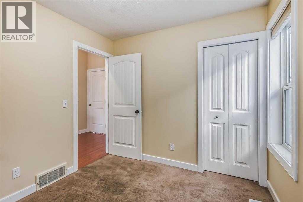 Single Family House Bi-level for Sale in  Saddlebrook Way NE Saddle Ridge Calgary 