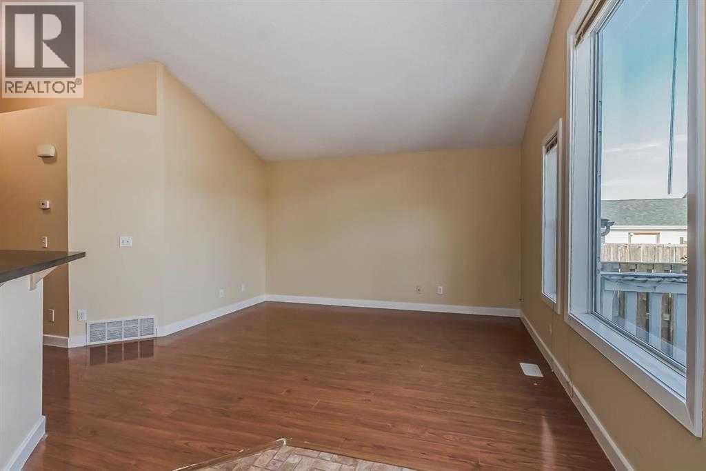 Single Family House Bi-level for Sale in  Saddlebrook Way NE Saddle Ridge Calgary 