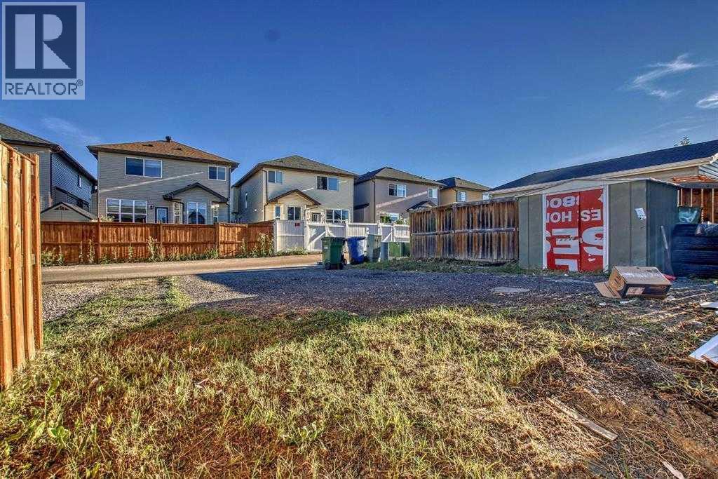 Single Family House Bi-level for Sale in  Saddlebrook Way NE Saddle Ridge Calgary 