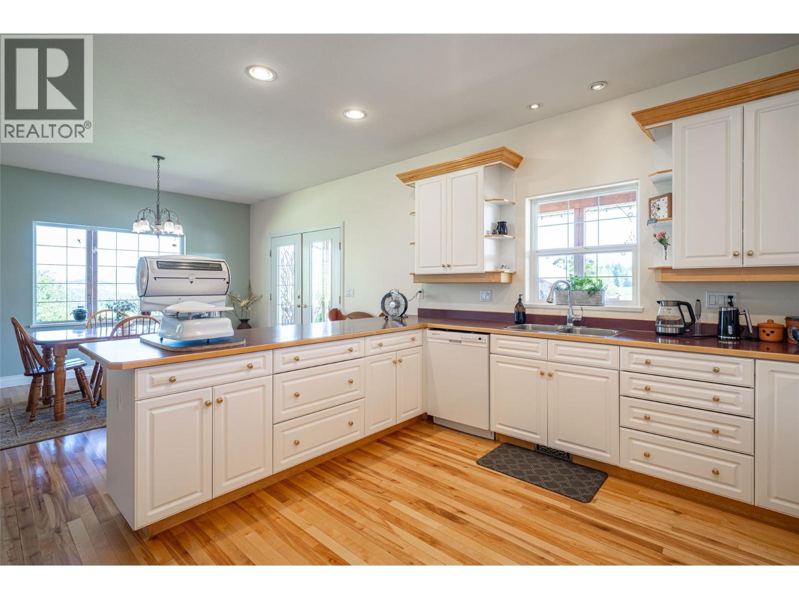  2990 50 Street Northwest, Salmon Arm