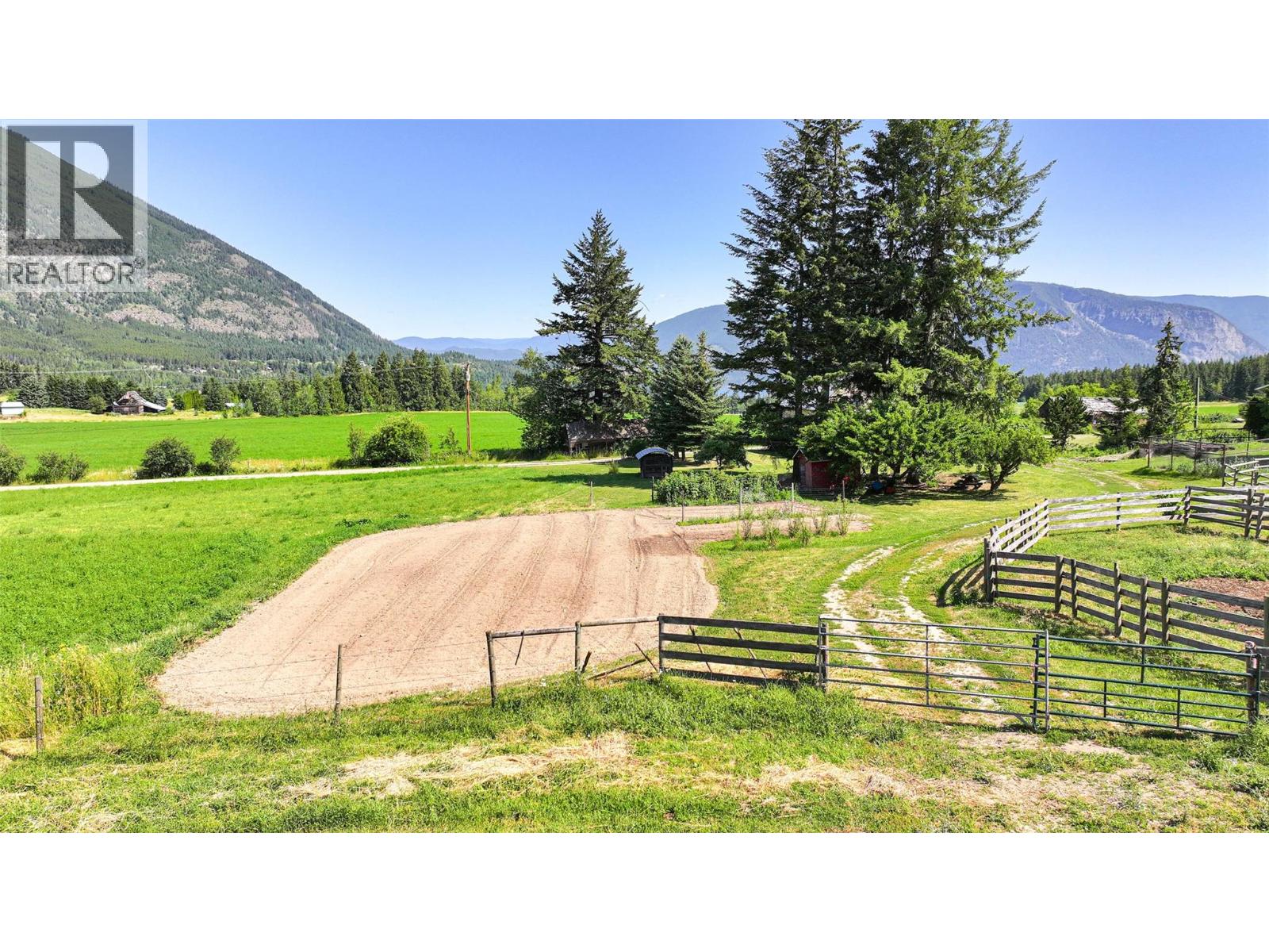  2990 50 Street Northwest, Salmon Arm