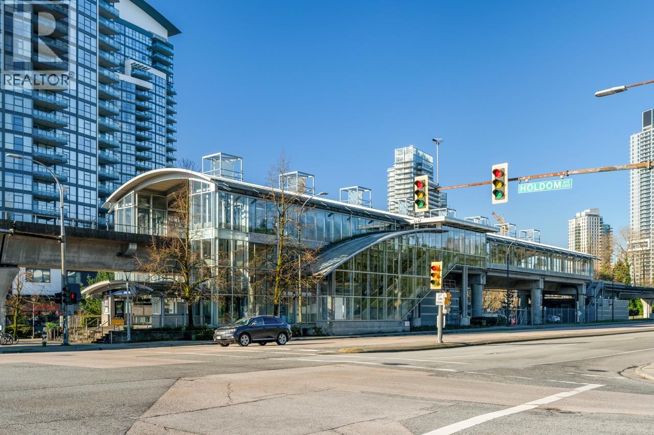 215 5460 BROADWAY - photo 2