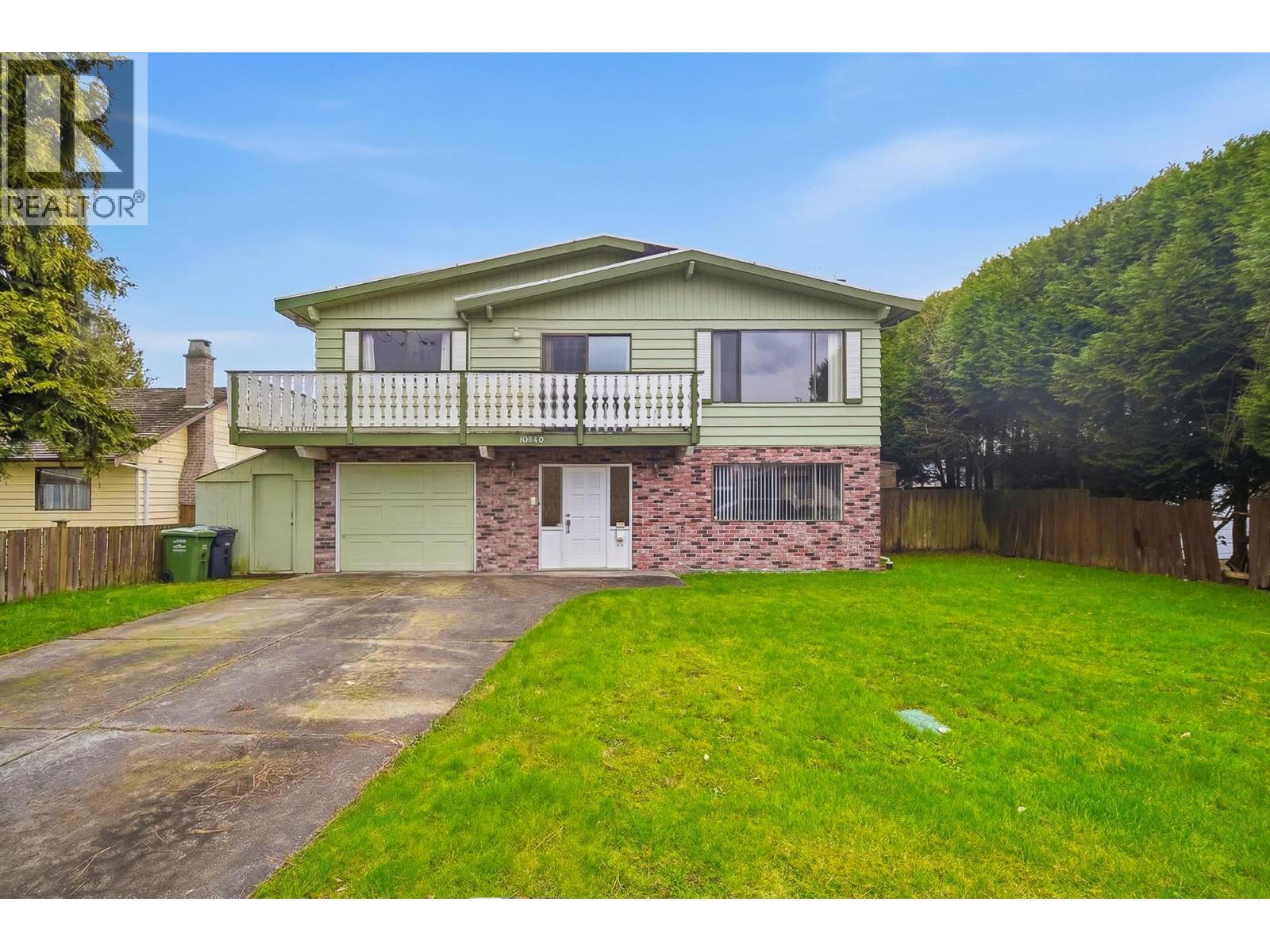 10640 ANAHIM Drive - main photo