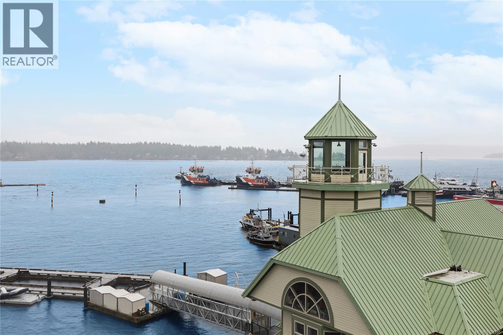 #TH15 38 FRONT ST - 27