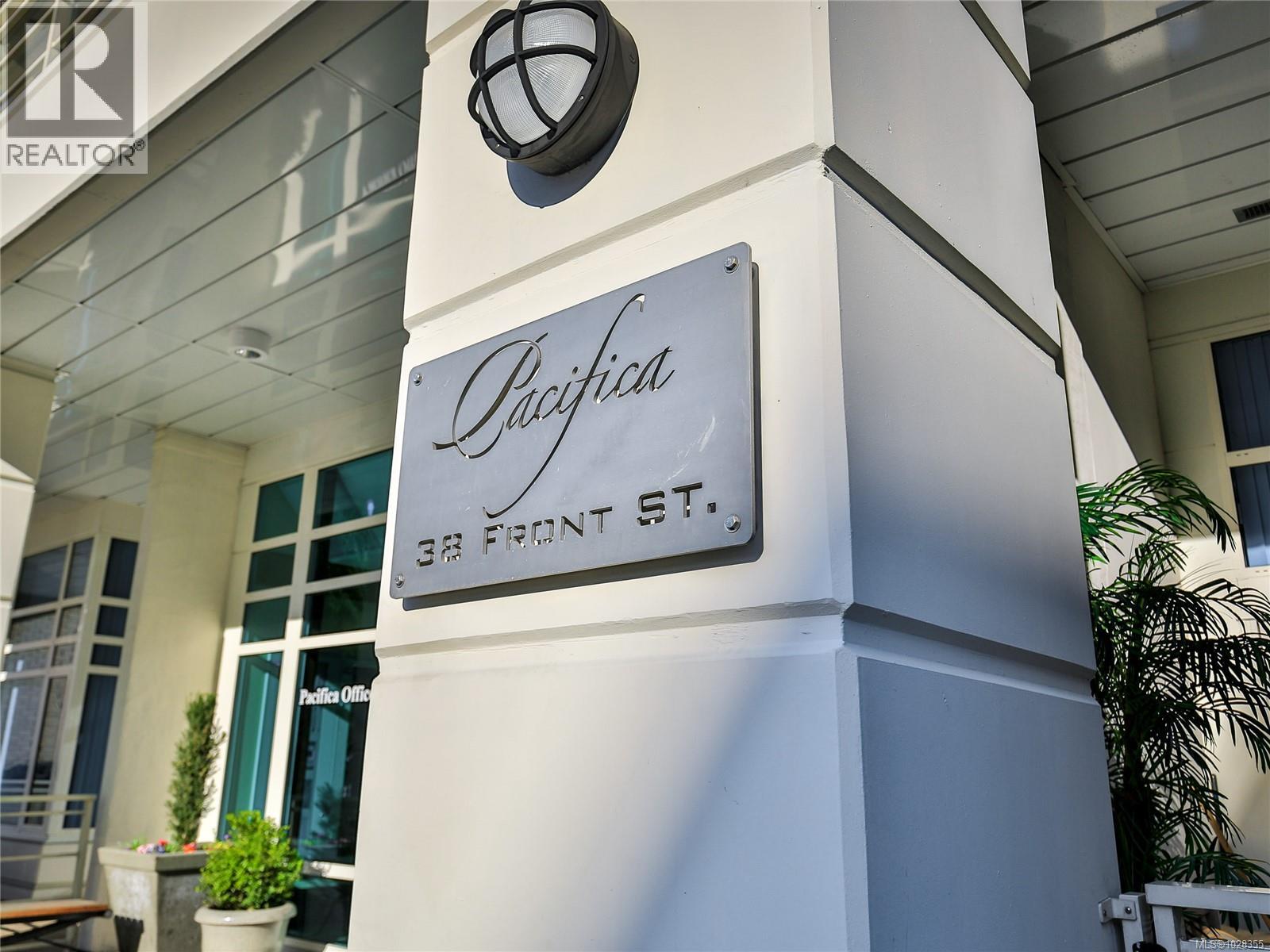 #TH15 38 FRONT ST - Image 3