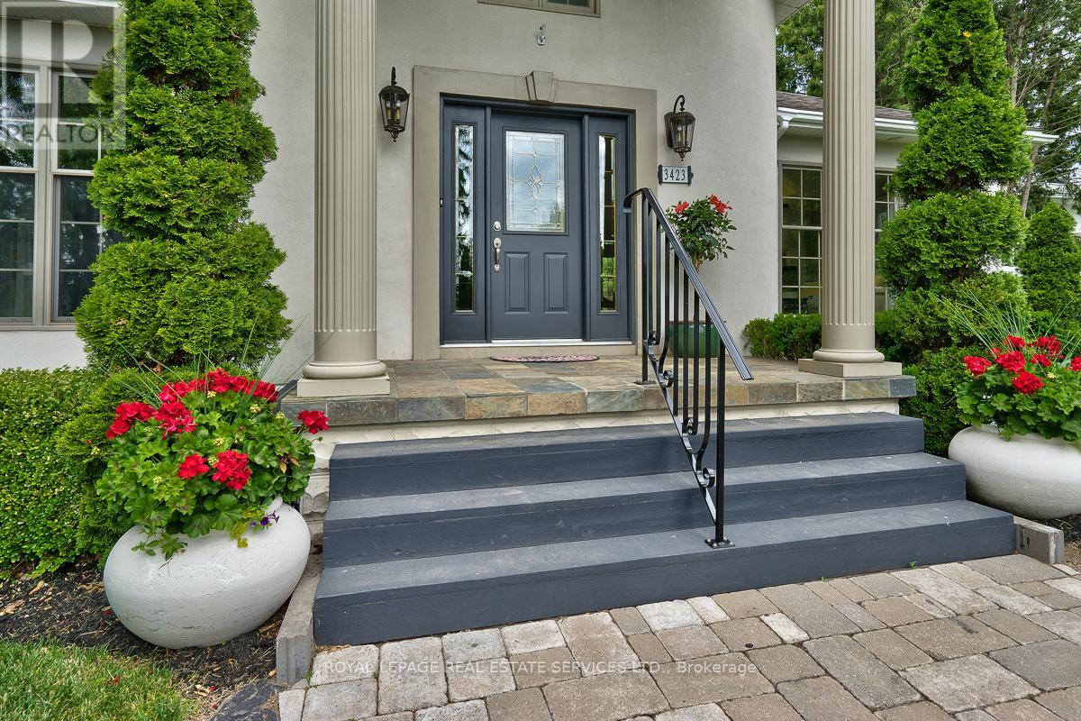 3423 LAKESHORE ROAD - 7