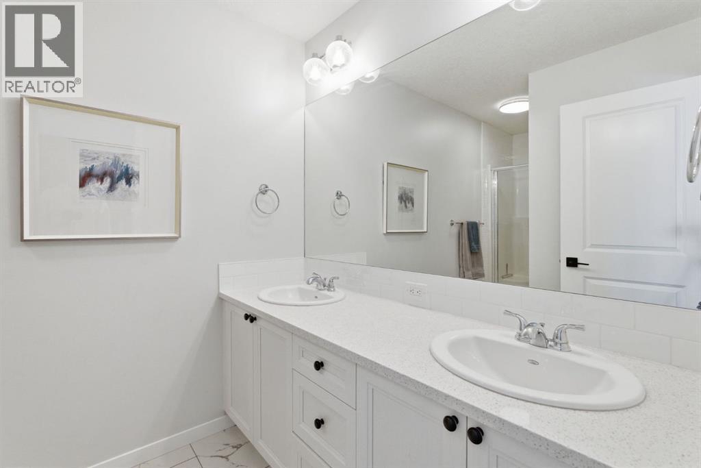 359 Fireside Way, Cochrane