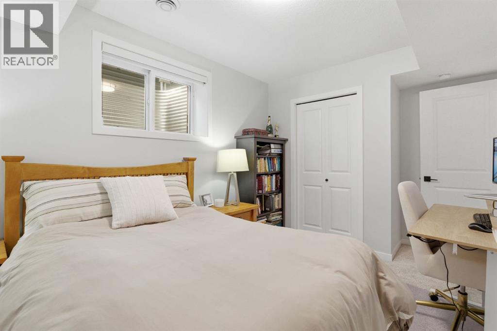 359 Fireside Way, Cochrane