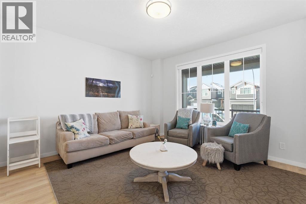 359 Fireside Way, Cochrane