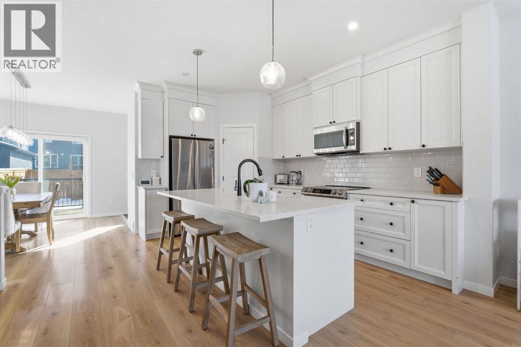 359 Fireside Way, Cochrane