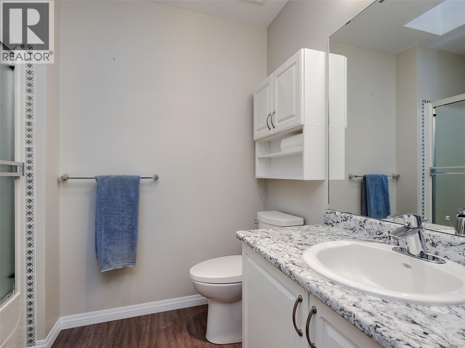 12 1473 Garnet Road, Saanich