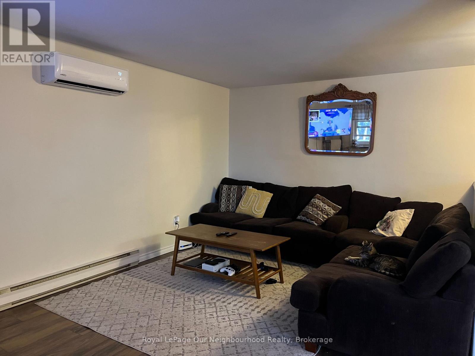 72 LAKESHORE ROAD - 10