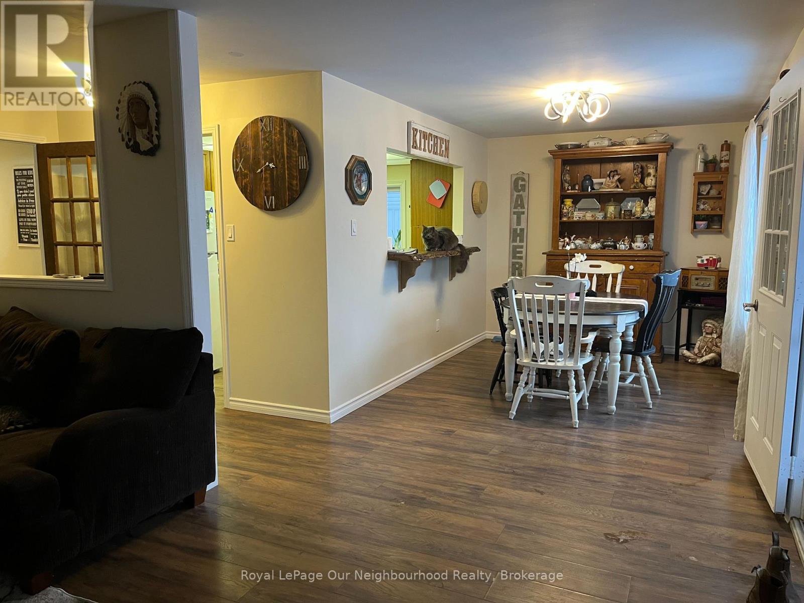 72 LAKESHORE ROAD - 13