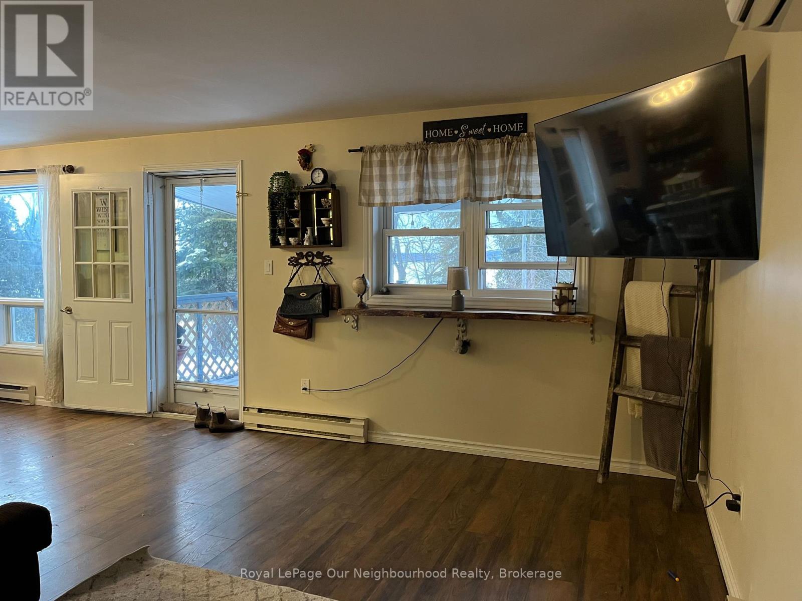 72 LAKESHORE ROAD - 14