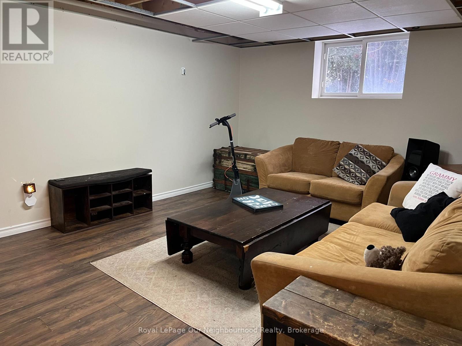 72 LAKESHORE ROAD - 16