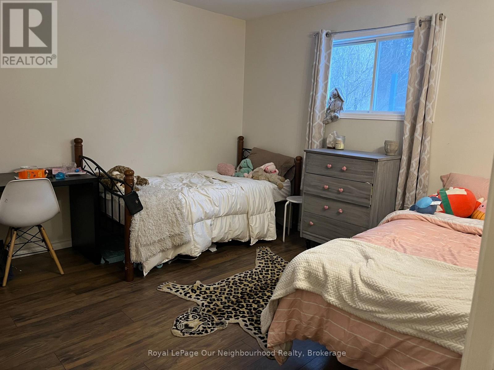 72 LAKESHORE ROAD - 23