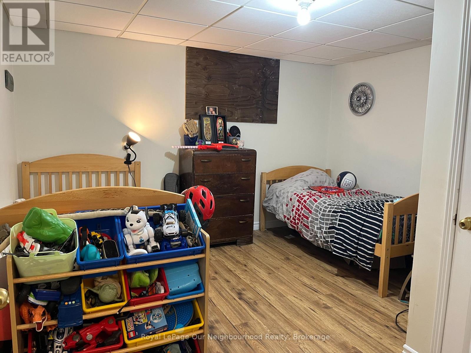 72 LAKESHORE ROAD - 26