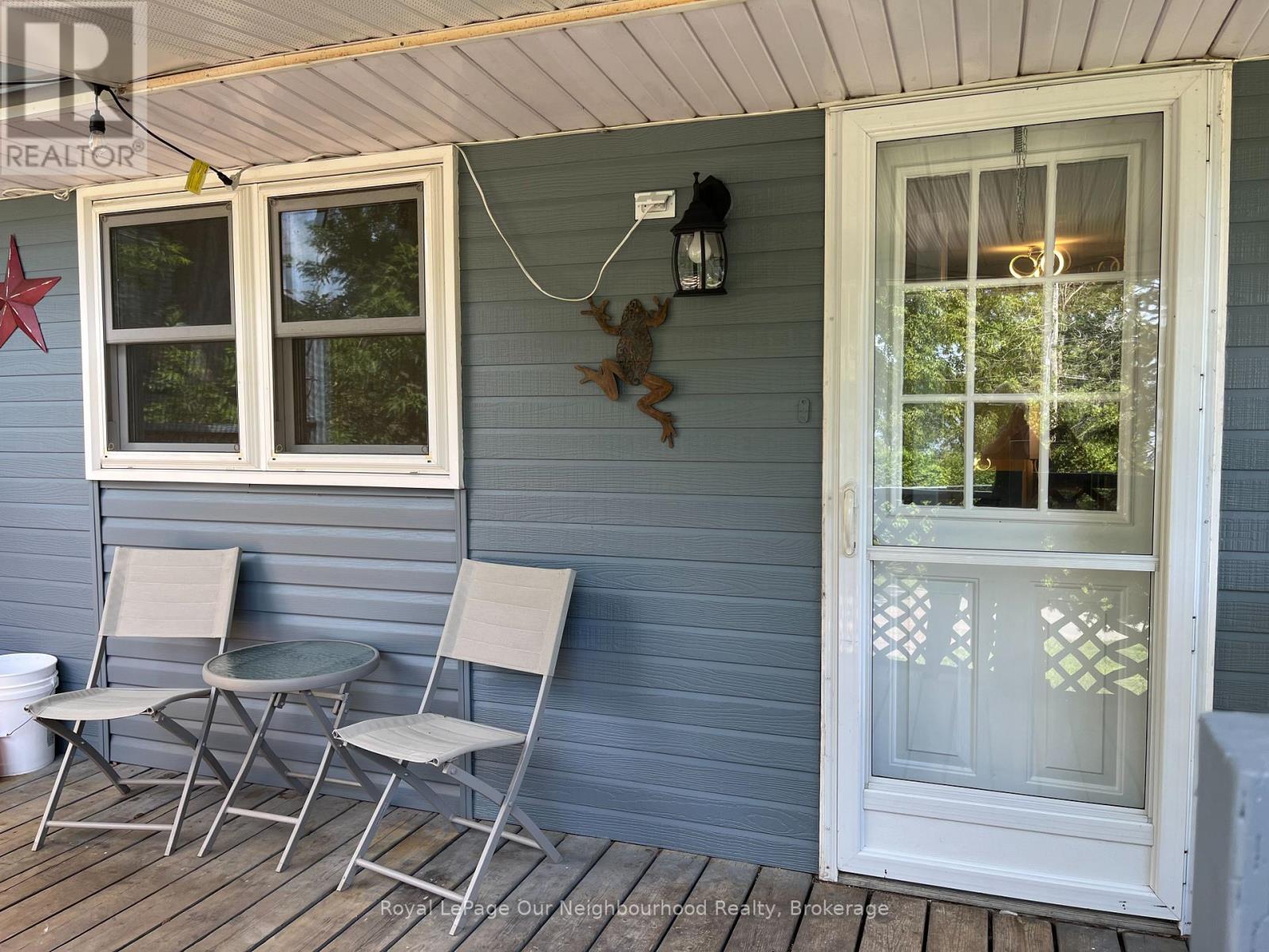 72 LAKESHORE ROAD - 31